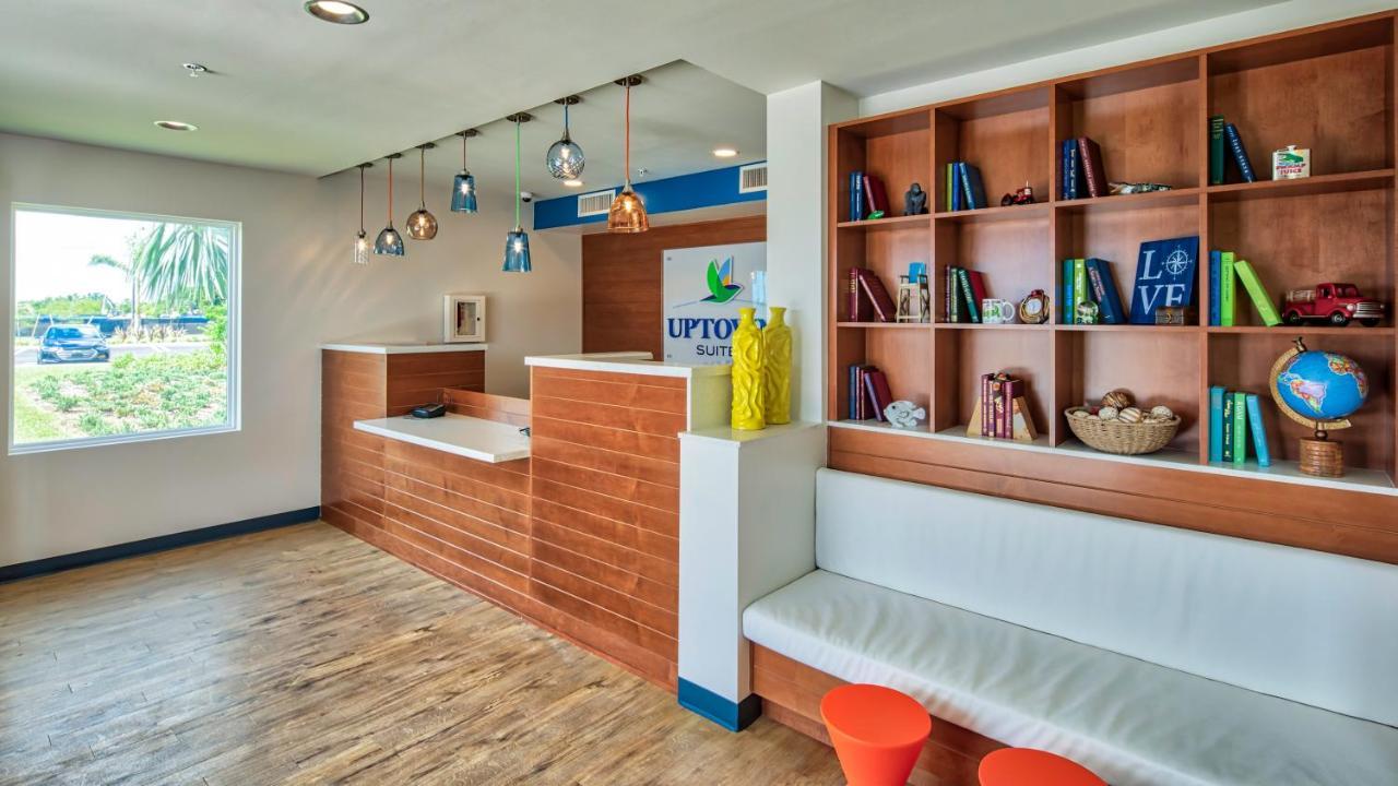 Uptown Suites Extended Stay Tampa Fl - Riverview Ривървю Екстериор снимка
